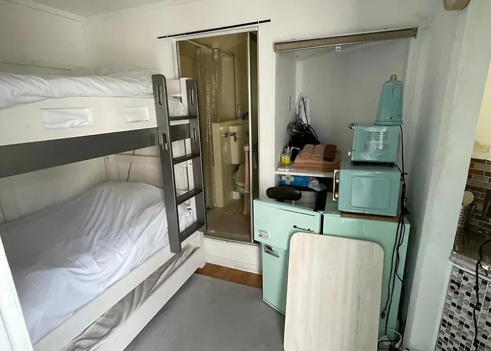 Local Stay Nakai
